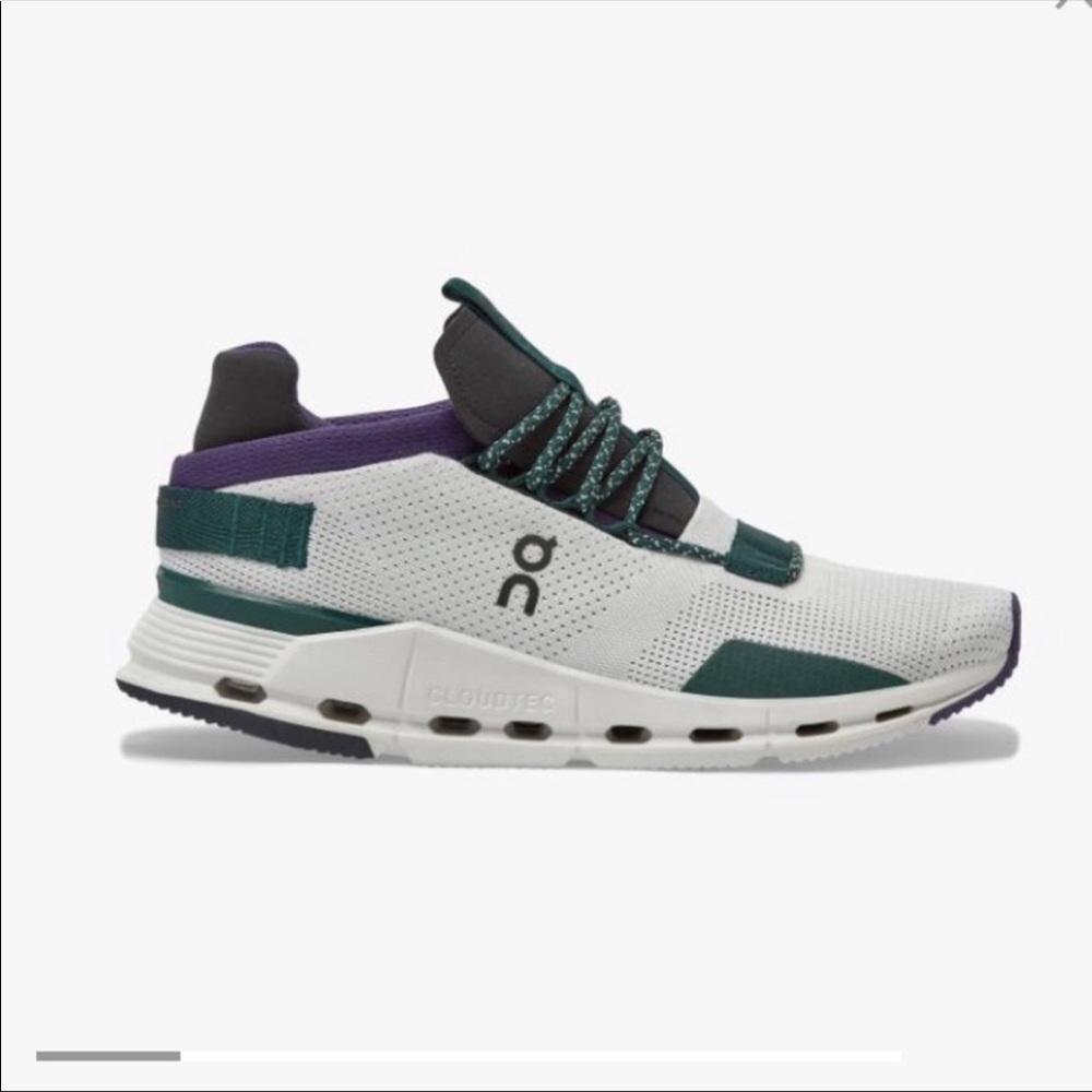 On running CloudNova White/Violet